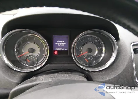 2014 Chrysler Town & Country Touring z USA, uszkodzony, nr VIN 2C4RC1BG5ER403872